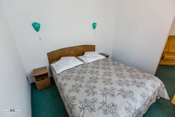 Фото номера Апартаменты с 1 спальней Гостевой дом Pensiunea Vila Europa г. Дева 7