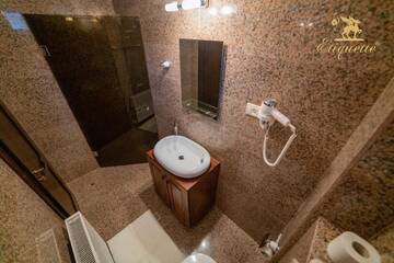 Фото номера Двухместный номер Делюкс с 1 кроватью Отель Villa Etiquette г. Дева 13