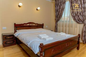 Фото номера Двухместный номер Делюкс с 1 кроватью Отель Villa Etiquette г. Дева 8