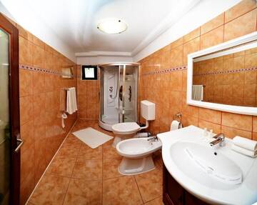 Фото номера Двухместный номер с 1 кроватью Гостевой дом Casa Negustorului г. Дева 58