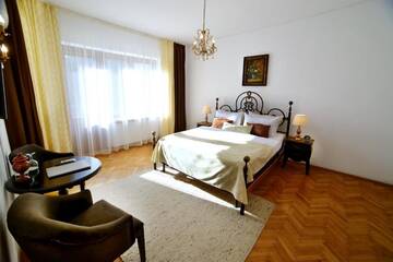 Фото номера Двухместный номер с 1 кроватью Гостевой дом Casa Negustorului г. Дева 78